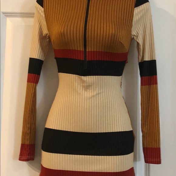 Long sleeve Form-fitting Dress/Tunic - Picture 2 of 3